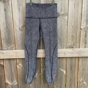 Lululemon High Times Crop Leggings Mid Rise‎ Pull on Black and White Size 6